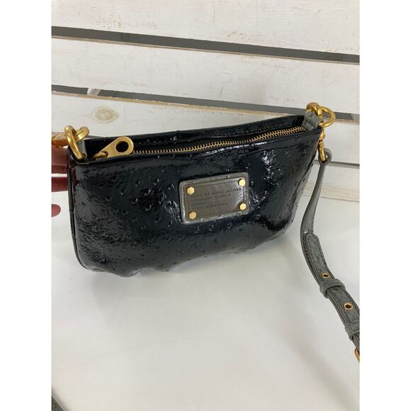 MARC JACOBS SMALL BLACK, GRAY EMBOSSED OSTRICH CROSSBODY BAG - Picture 3 of 12